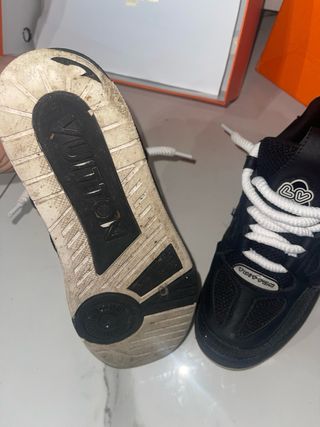 Louis Vuitton Scarpe da Ginnastica Nere e Bianche