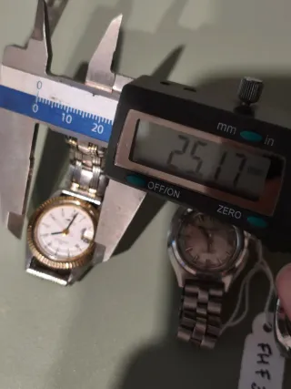 Lote 5 relojes mecánicos y cuarzo