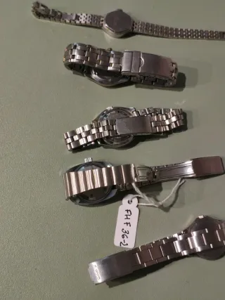 Lote 5 relojes mecánicos y cuarzo