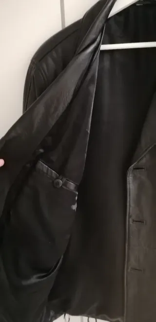 Chaquetón tres cuartos negro