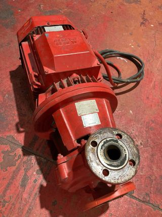 Bomba de agua con motor eléctrico