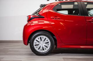 Toyota Yaris 1.5 120H Business Plus