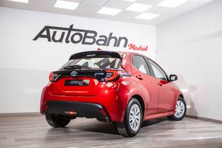 Toyota Yaris 1.5 120H Business Plus