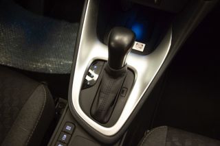 Toyota Yaris 1.5 120H Business Plus