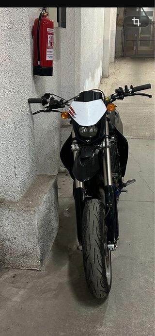 Husqvarna WRE 125 2T SUPERMOTARD