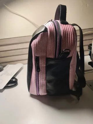 Mochila bolso negra y rosa