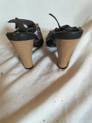 Sandalias de tacón negras talla 40