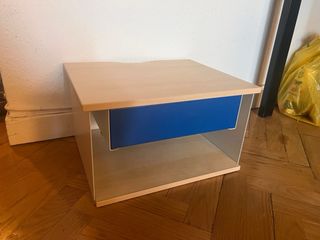 Mesita de noche flotante Ikea Stomso