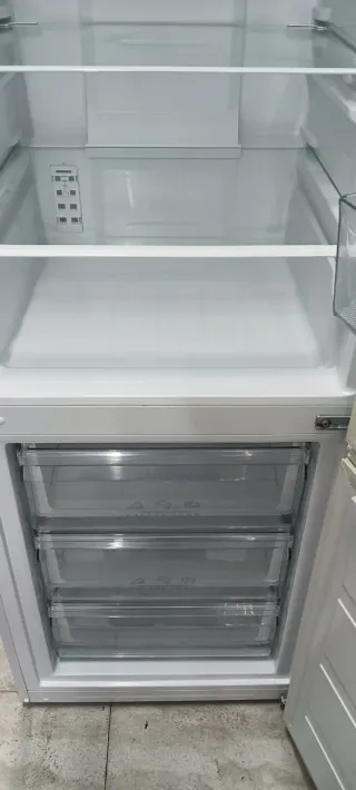 NEVERA COMBI TEKA NO FROST ENERGÍA A+