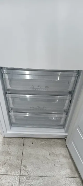 NEVERA COMBI TEKA NO FROST ENERGÍA A+