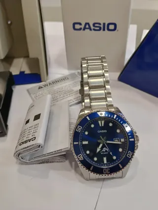 Casio MDV106 Reloj Esfera Azul Brazalete Acero