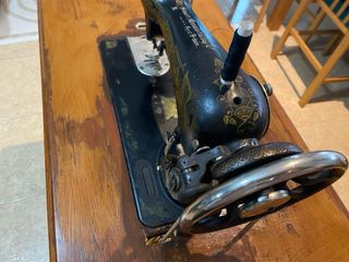 Máquina de coser Singer Antigua