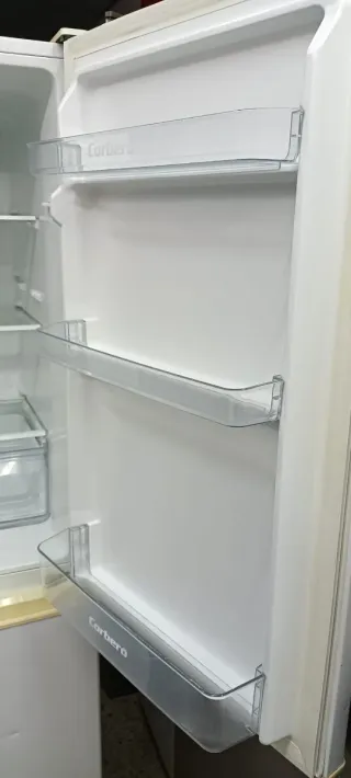 NEVERA COMBI CORBERÓ FREEZER ENERGÍA A+