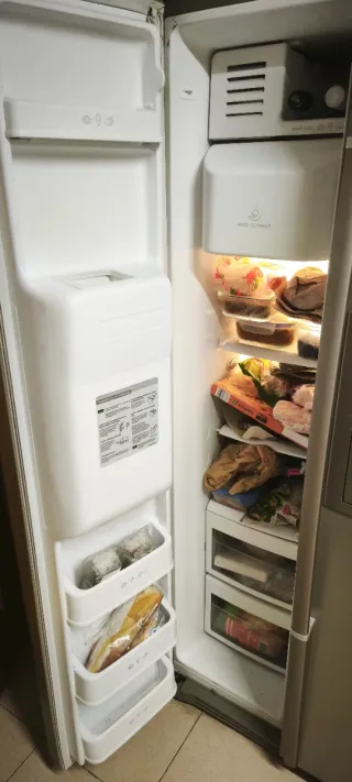 Nevera americana LG dos cuerpos congelador