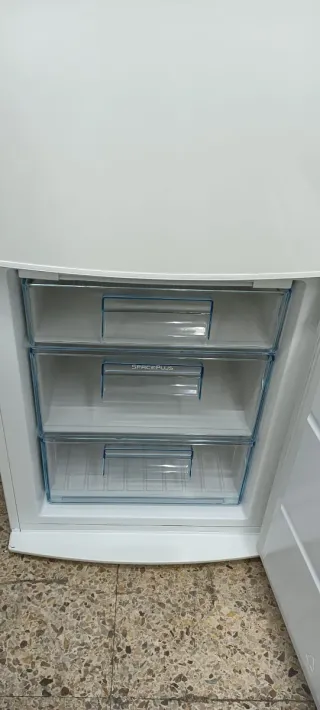 NEVERA ELECTROLUX NO FROST ENERGÍA A+