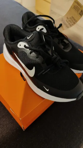 Tenis Nike Running Talla 38.5 Nuevos