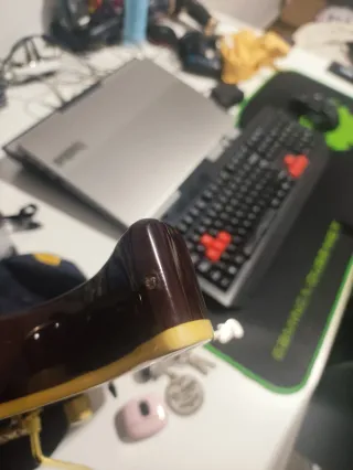 Guitarra Extech con Floyd Rose