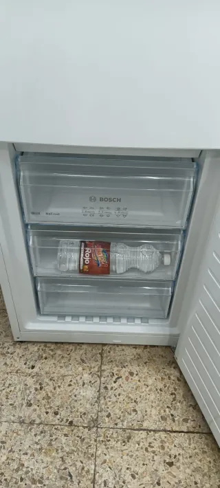 NEVERA COMBI BOSCH NO FROST ENERGÍA A++