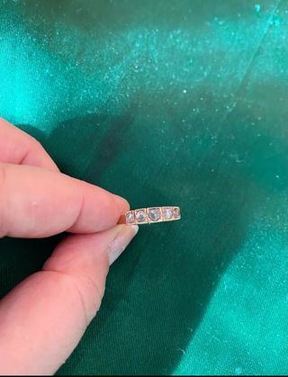 Anillo oro y diamantes antiguo