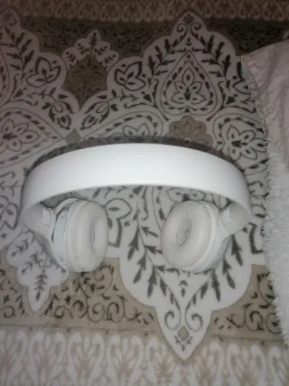 Cascos JBL Blancos