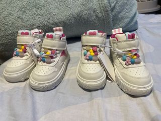 Zapatos niña blancos y multicolor Talla 23