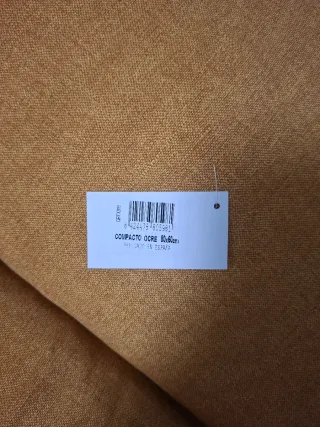 Cama para perro marrón acolchada