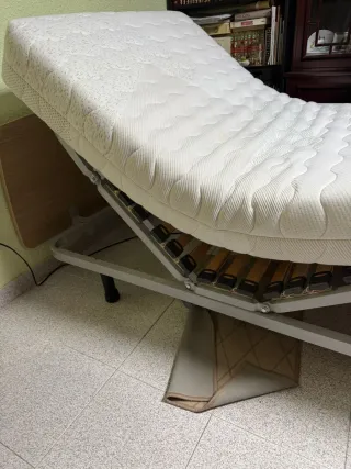 Cama articulada eléctrica madera y metal