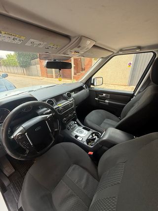 Land Rover Discovery 2014