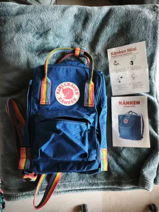 Mochila Kanken Mini Azul Edición Orgullo
