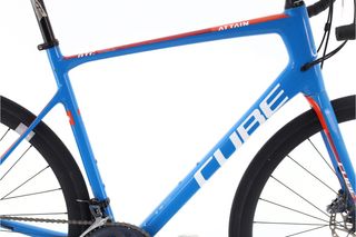 Cube Attain (carretera) t.56 Reacondicionada