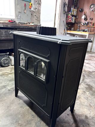 Estufa de leña HERGOM fundición negra