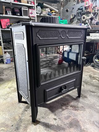 Estufa de leña HERGOM fundición negra