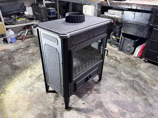 Estufa de leña HERGOM fundición negra