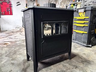 Estufa de leña HERGOM fundición negra