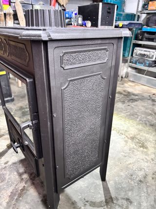 Estufa de leña HERGOM fundición negra