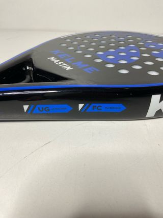 : Pala Padel Kelme Mastin Negra y Azul