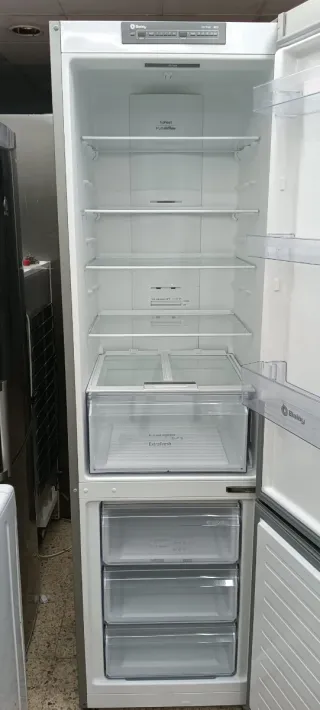 NEVERA COMBI BALAY PUERTA DE CRISTAL NO FROST A++