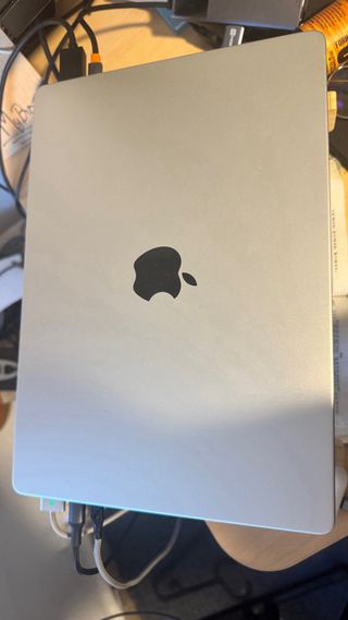 MacBook Pro 14 M1 Pro 16GB RAM 512GB  +Apple care