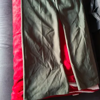 Pantalón verde original con cinturón