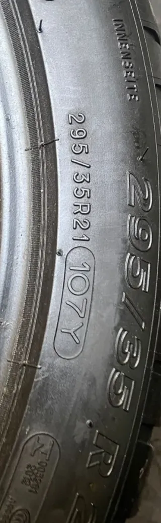 MICHELÍN 295 35 21 107Y XL