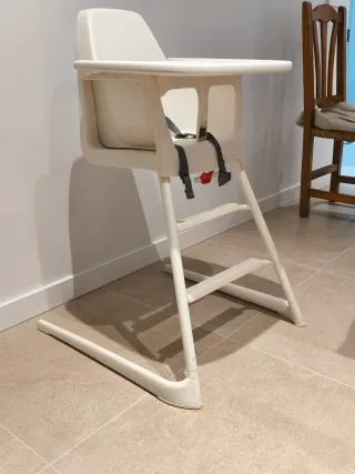 Trona convertible Ikea blanca