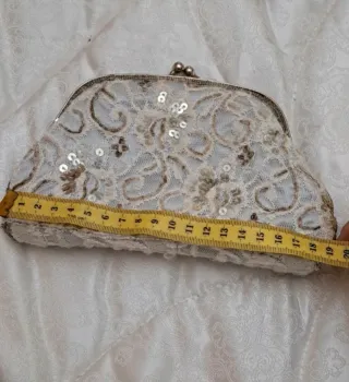 Pochette gioiello pizzo e perline
