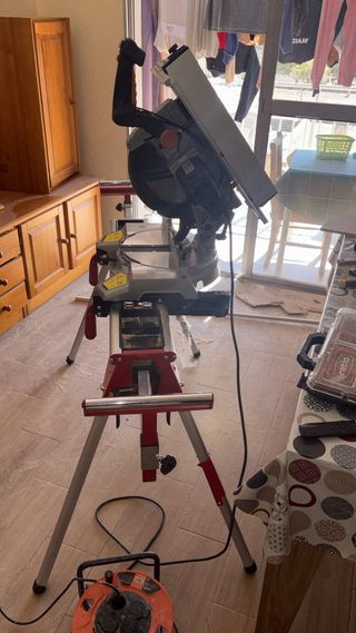 Se  realizan trabajos en madera