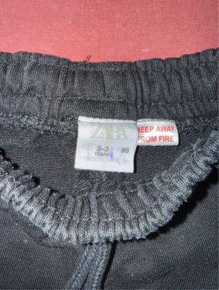 Chándal negro niño