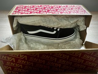 Vans Clásicas Negras Talla 39
