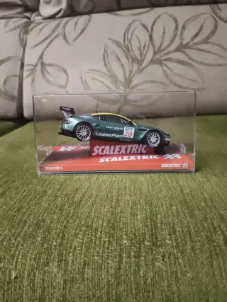 Scalextric Aston Martin DBR9