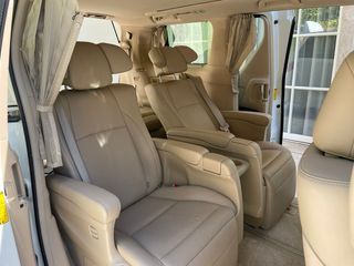 Toyota Alphard V6 Executive Lounge VIP