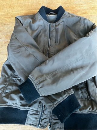 Bomber H&M verde militare 10-11 anni