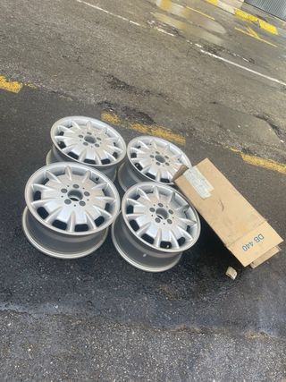 Llantas Mercedes 16” Nuevas Caja