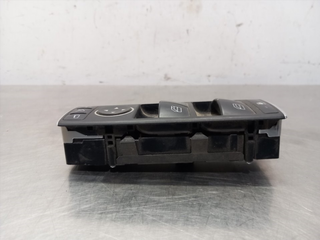 MANDO ELEVALUNAS DELANTERO IZQUIERDO MERCEDES-BEN